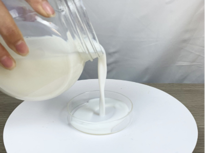 防銹面漆乳液8308 具有優異的快干性能、初期耐水性及抗回粘性，對金屬基材的附著力好，漆膜致密性高，耐鹽霧性能優異，與常規防銹助劑、防銹顏料相容性好