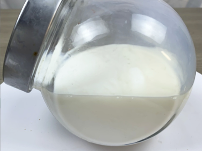 防銹面漆乳液8308 具有優異的快干性能、初期耐水性及抗回粘性，對金屬基材的附著力好，漆膜致密性高，耐鹽霧性能優異，與常規防銹助劑、防銹顏料相容性好